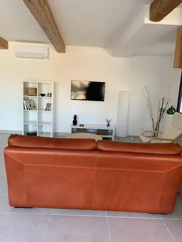 Holiday home La Parenthese Maison T3 Au Calme Avec Parking Gratuit Les Pennes-Mirabeau