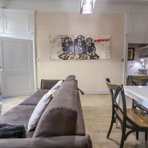 La Bulle Sereine - T2 Atypique En Centre Pieton Apartment Annecy